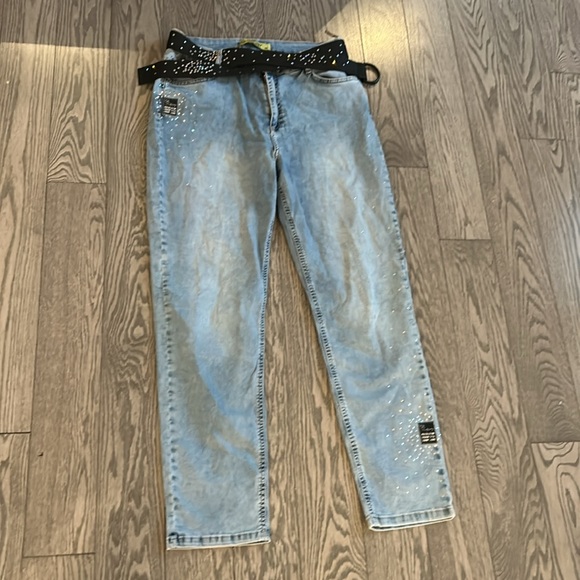 Beautiful jeans by Lucky Lady🍀🍀🍀 - Picture 5 of 16